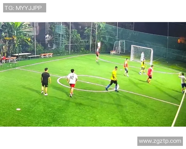 广州足球队的转型之路：从传统强队到现代足球先锋的蜕变与挑战