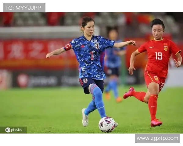 日本长发足球女星的魅力与实力并存展现青春活力与竞技精神