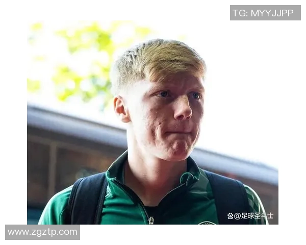 足球明星抽烟形象引发争议球迷呼吁健康生活方式的重视与改变